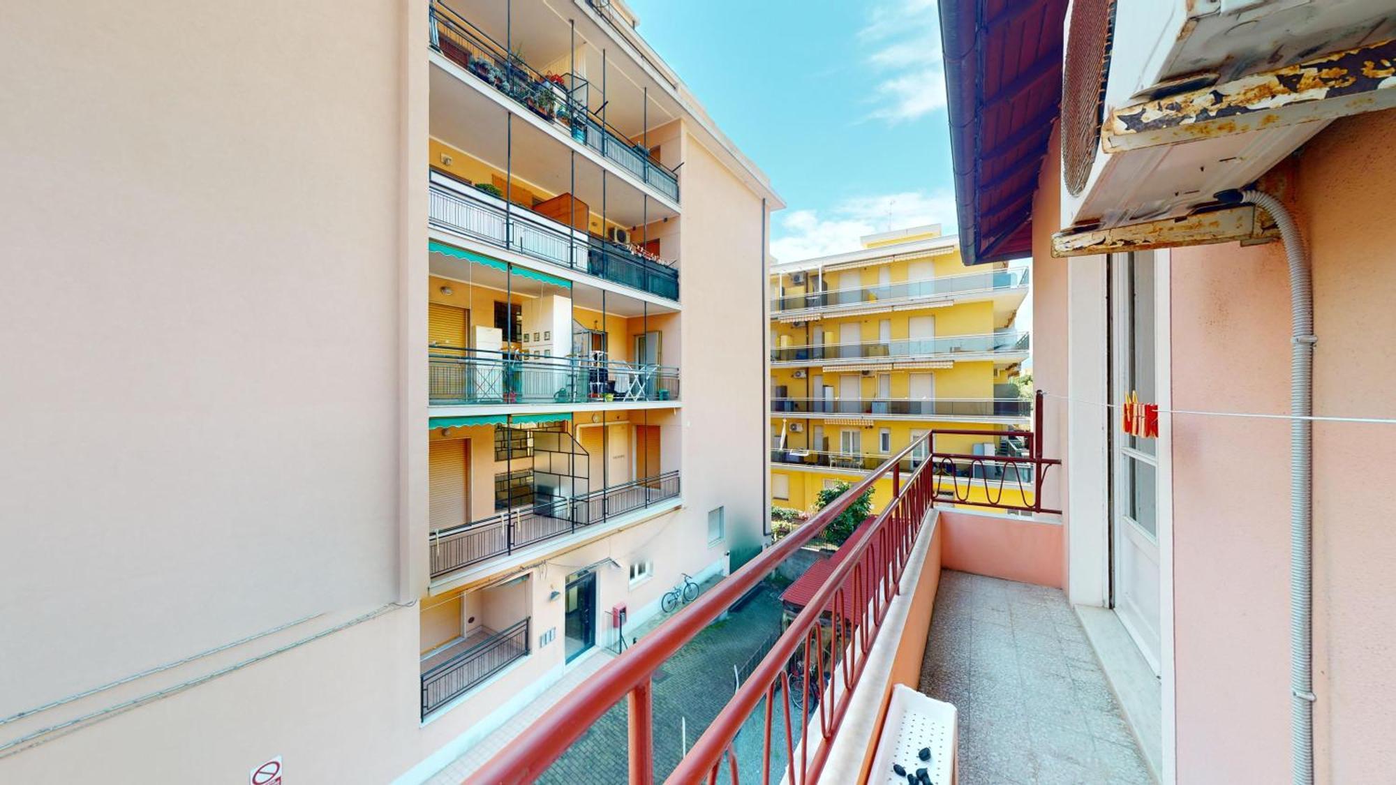 Casa Ines - By Ligooria Lägenhet Pietra Ligure Exteriör bild